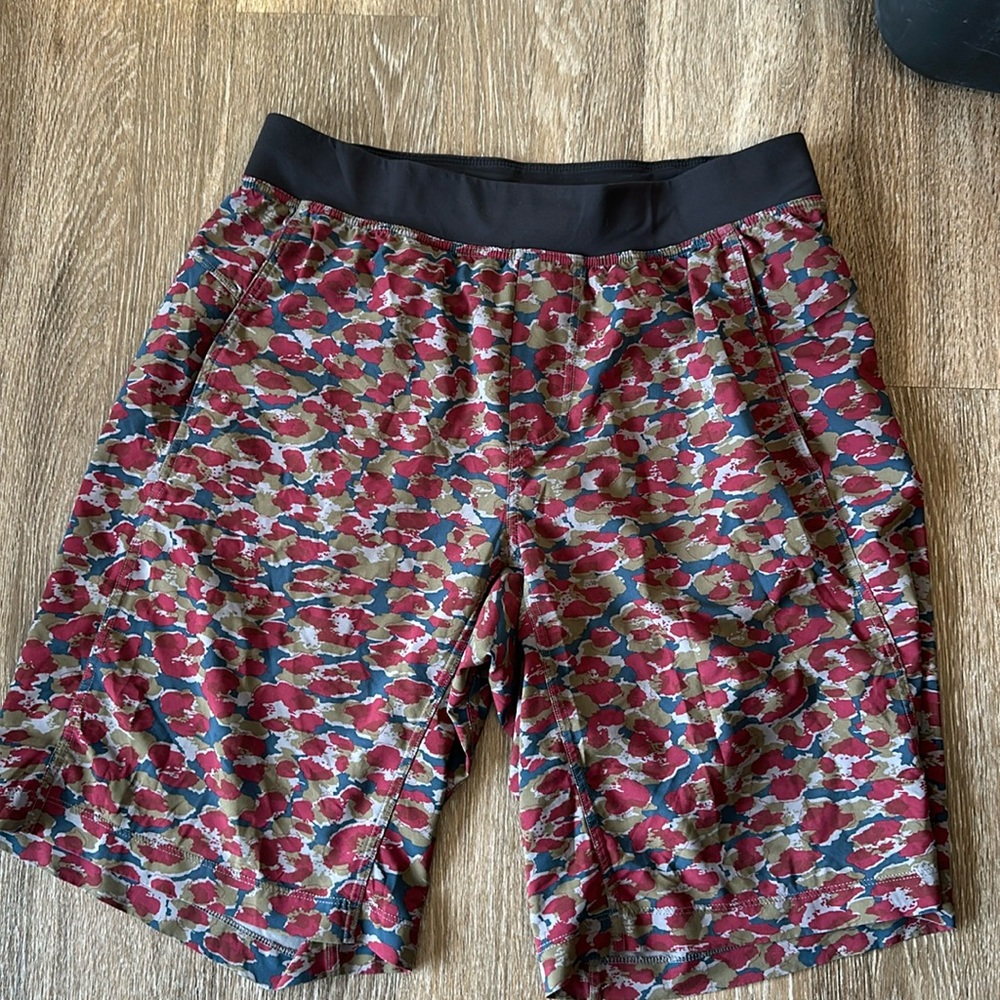 Men’s lululemon shorts